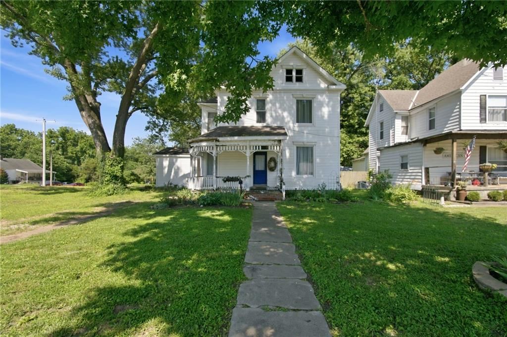 413-415 S Orchard Street — photo 4
