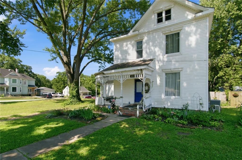 413-415 S Orchard Street — photo 9