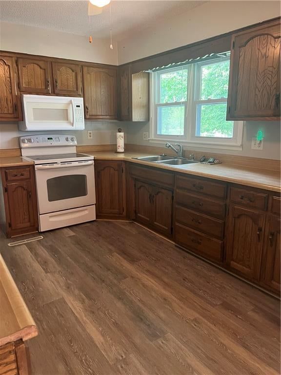 1482 S Business Highway 13 — photo 11