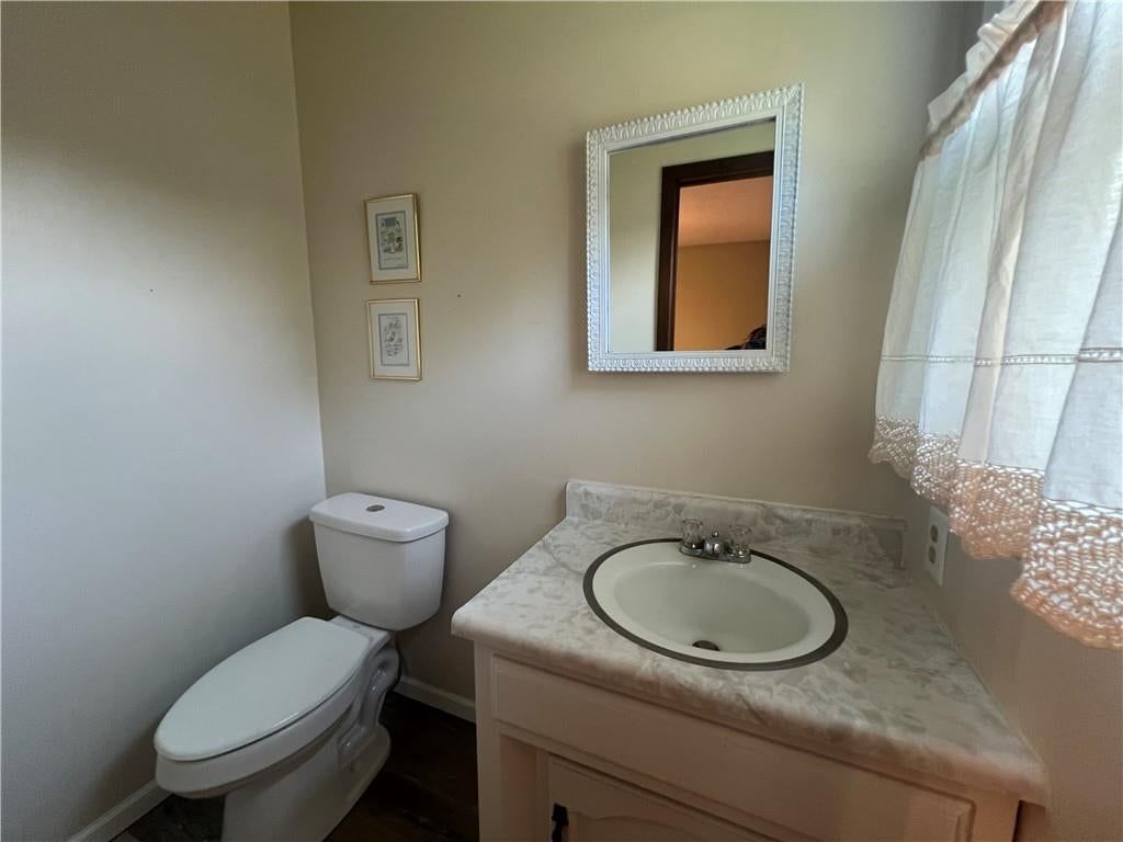 1482 S Business Highway 13 — photo 17
