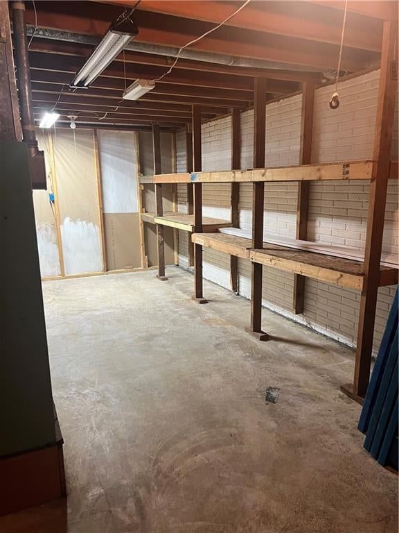 1482 S Business Highway 13 — photo 28