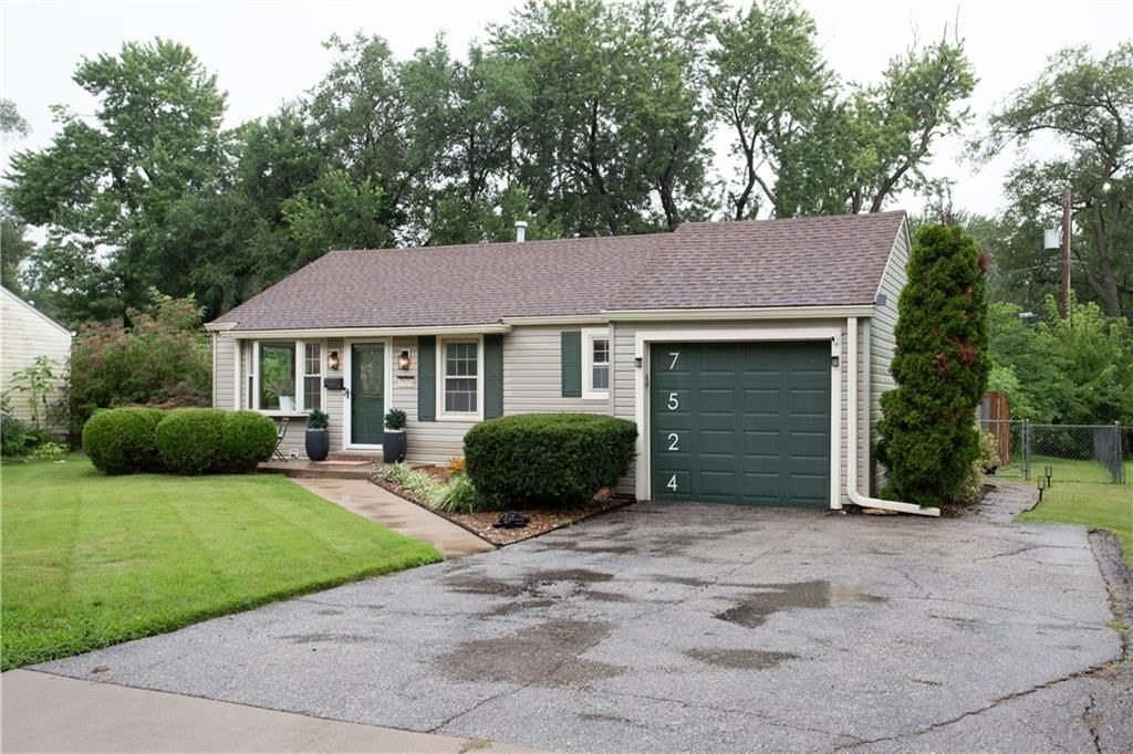 7524 Foster Street — photo 2