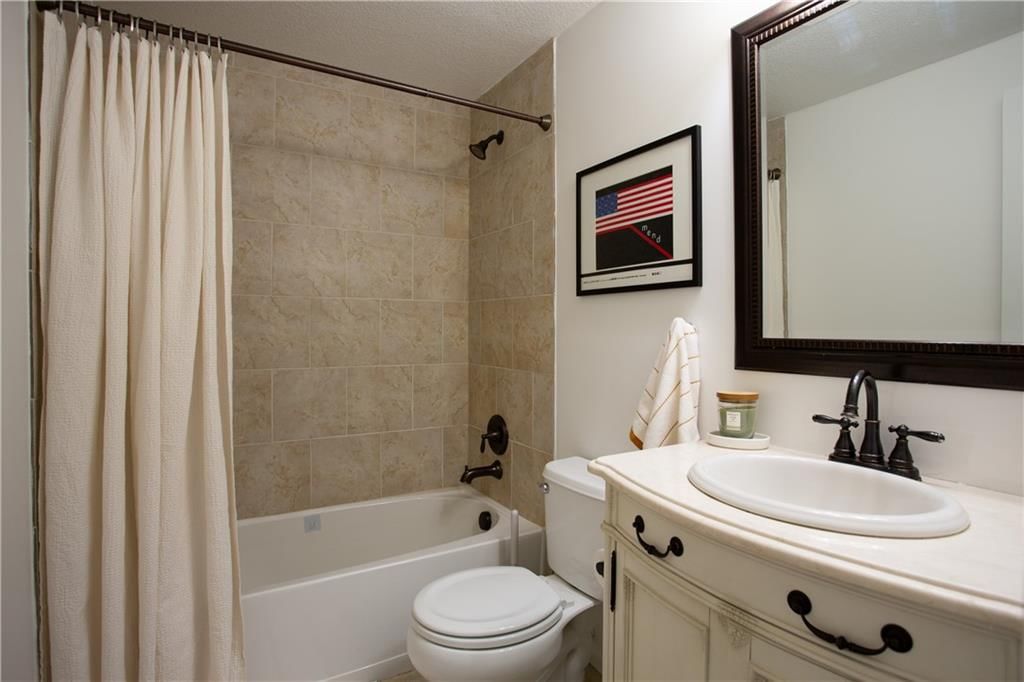 7524 Foster Street — photo 29