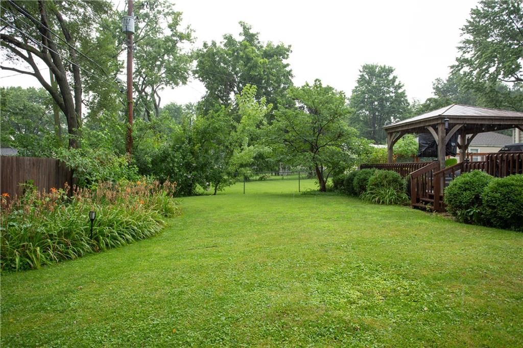 7524 Foster Street — photo 39