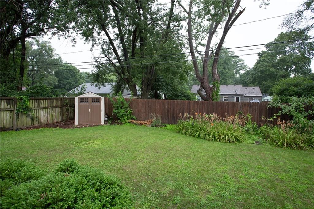 7524 Foster Street — photo 40