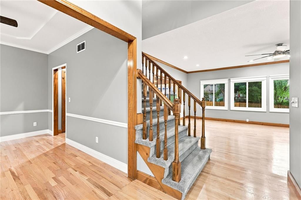 608 NE Ashmont Place — photo 6