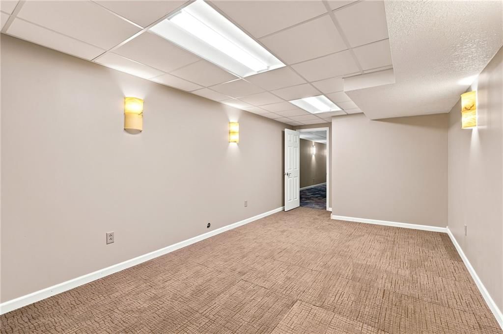 608 NE Ashmont Place — photo 42