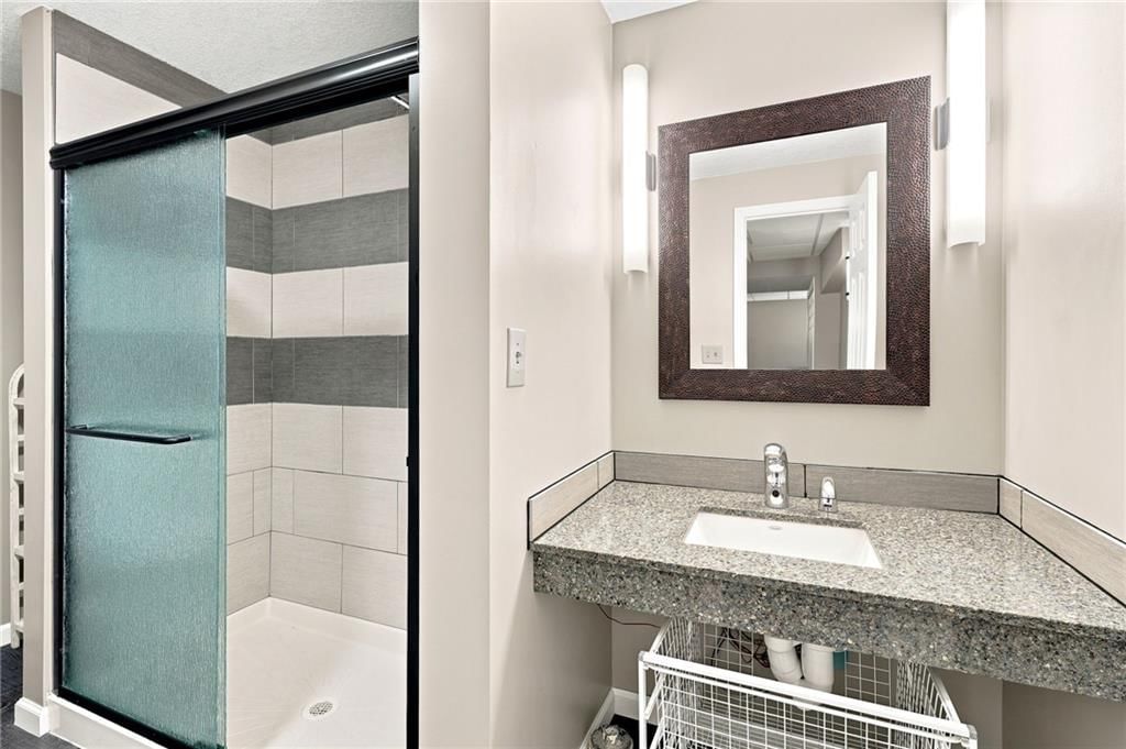 608 NE Ashmont Place — photo 44