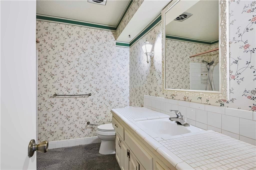 8706 Mackey Street — photo 21
