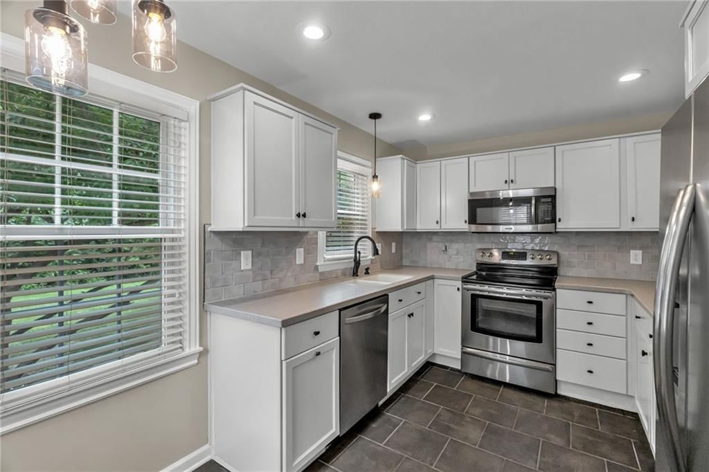 6407 W 80TH Terrace — photo 7
