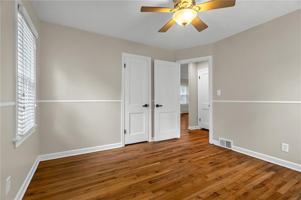 6407 W 80TH Terrace — photo 13