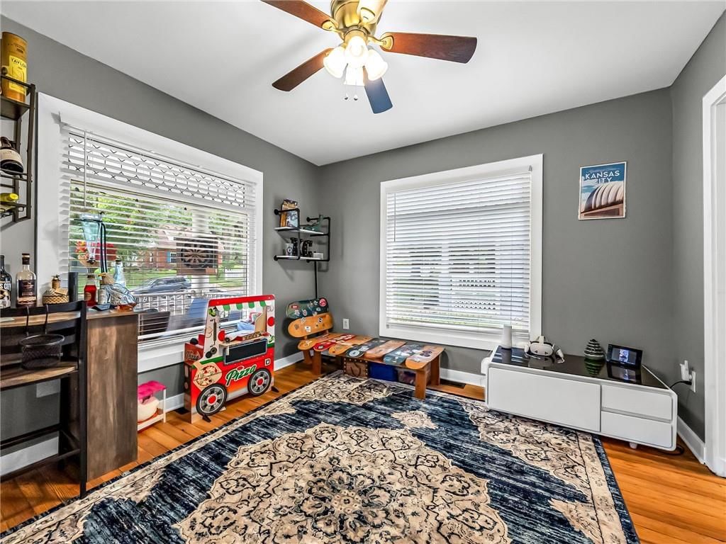 549 S Huttig Avenue — photo 5