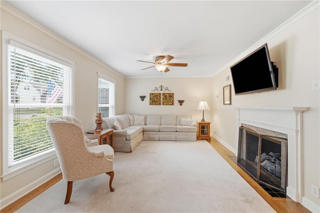 4951 Norwood Street — photo 8