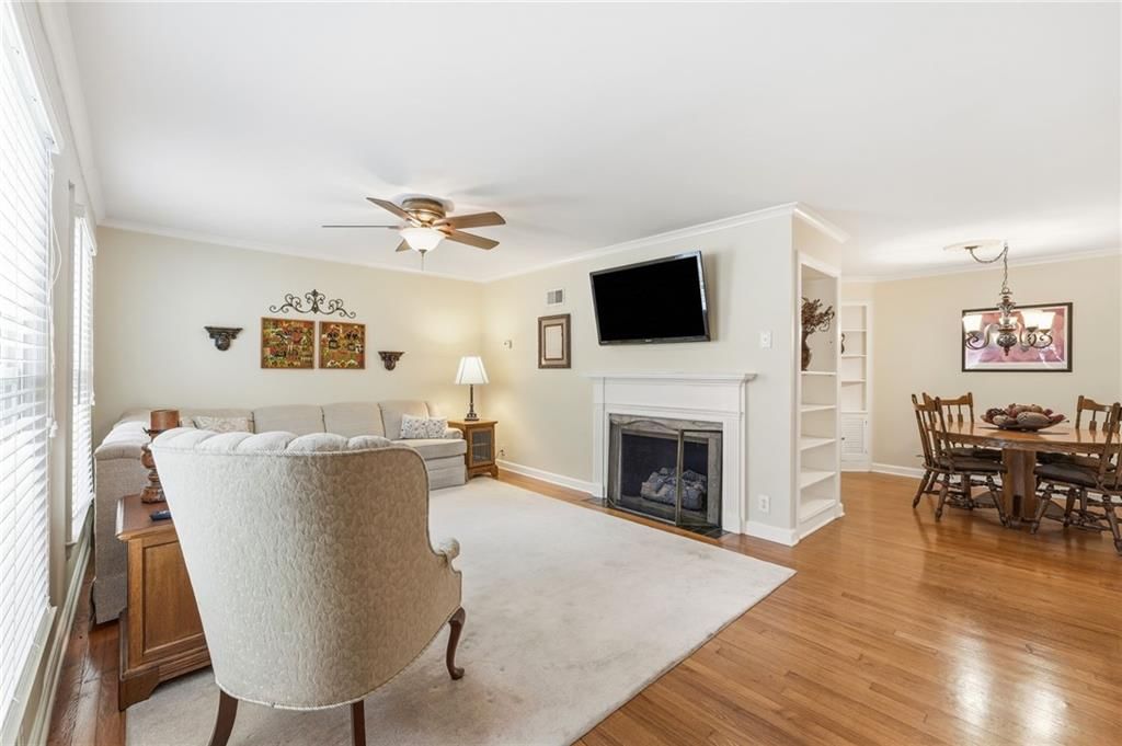 4951 Norwood Street — photo 9