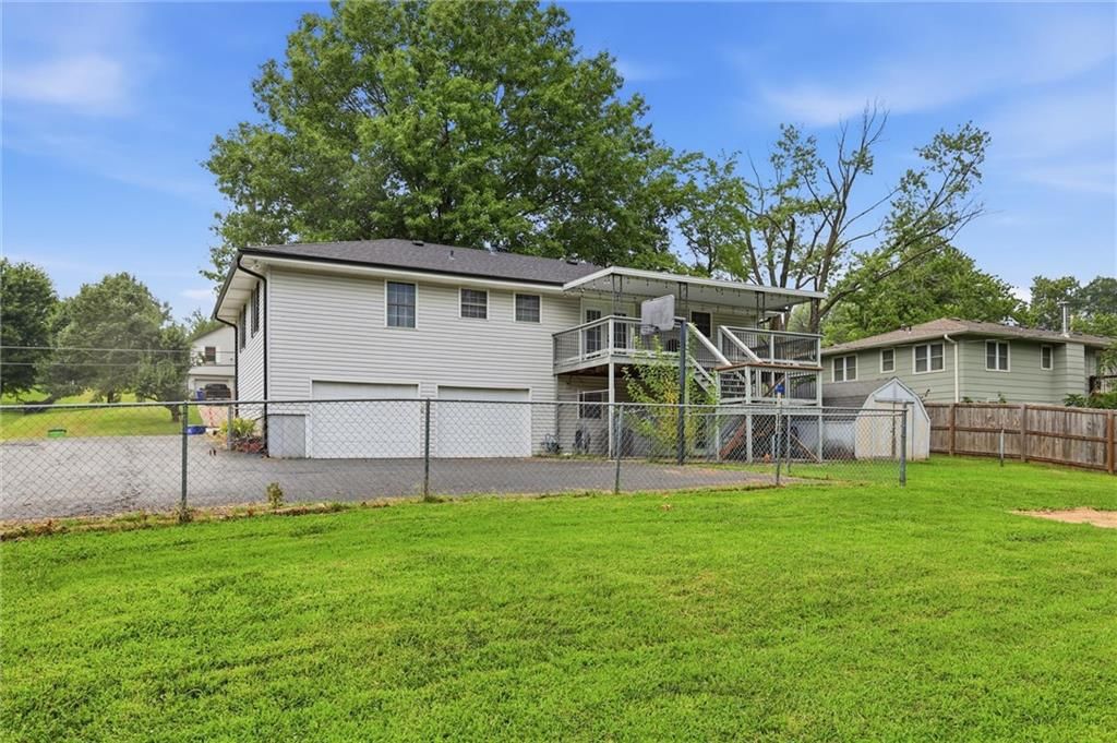 1207 S 104 Street — photo 32
