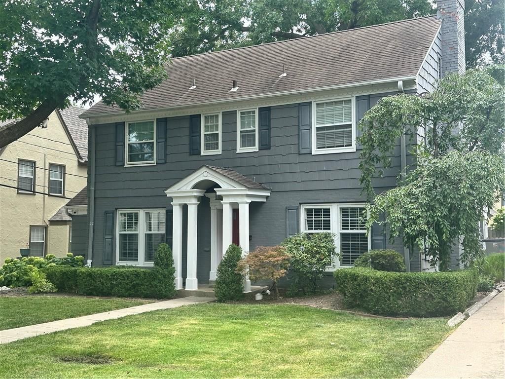 619 W 69th Terrace — photo 1