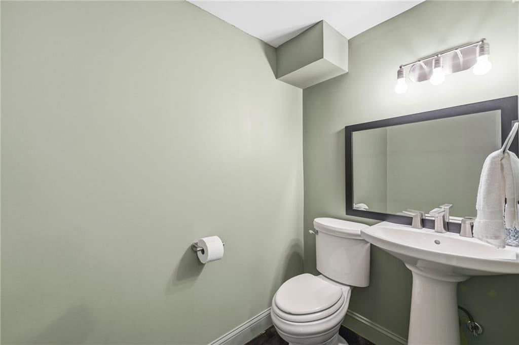 619 W 69th Terrace — photo 33