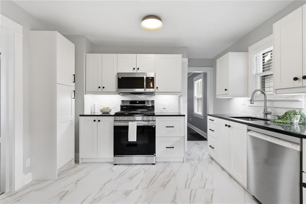 7639 Jefferson Street — photo 8