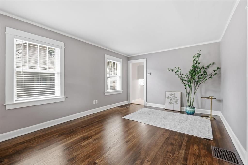 7639 Jefferson Street — photo 10