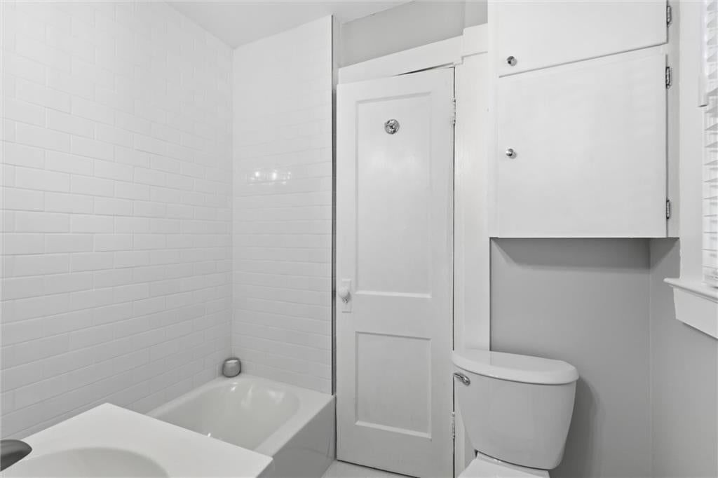7639 Jefferson Street — photo 20