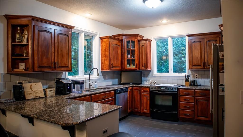 7307 Oliver Circle — photo 15