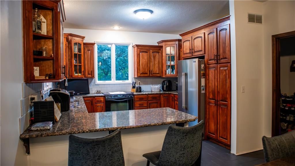 7307 Oliver Circle — photo 16