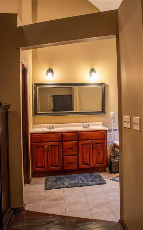 7307 Oliver Circle — photo 32