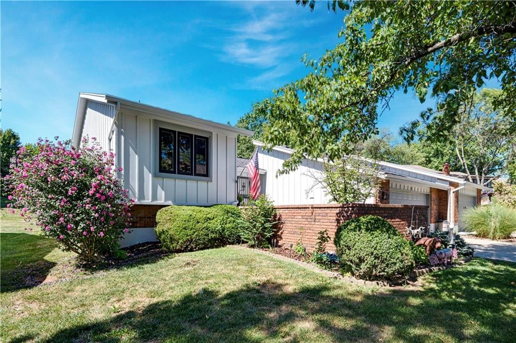 48 Woodbridge Lane — photo 3