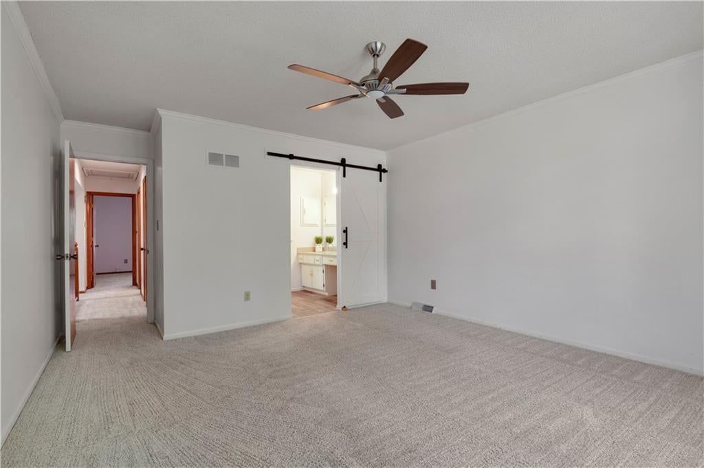 48 Woodbridge Lane — photo 26