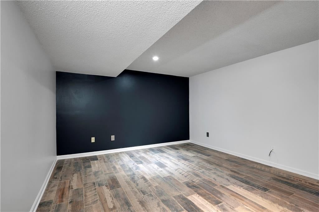 48 Woodbridge Lane — photo 36