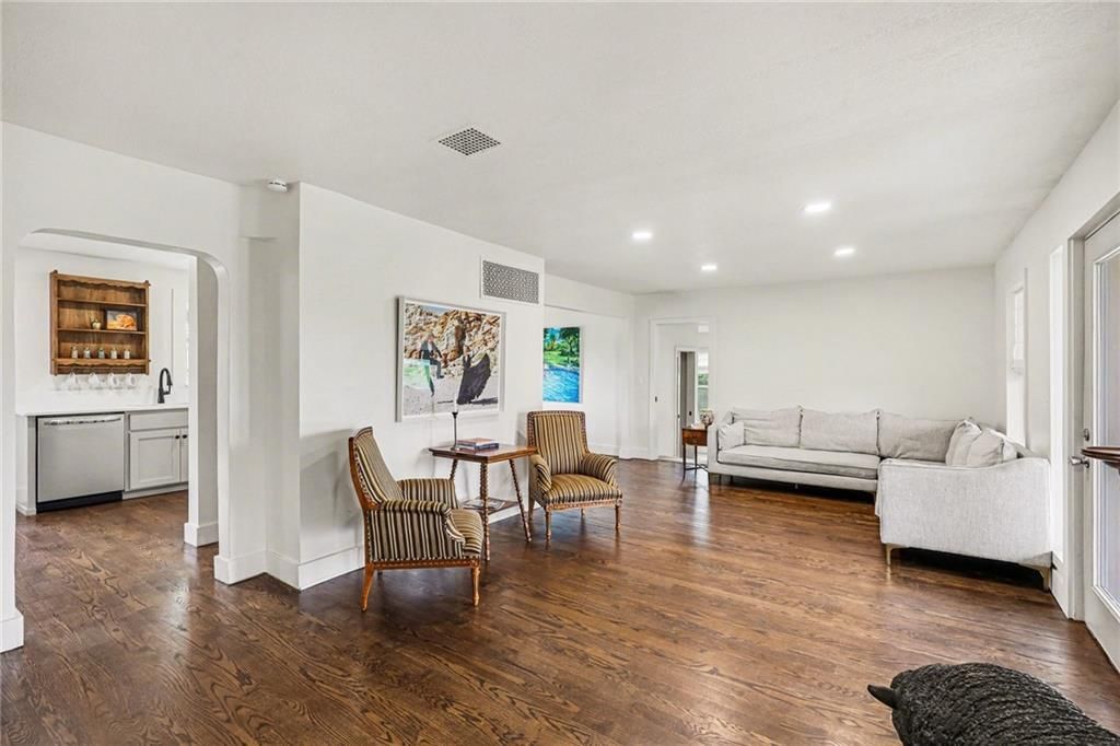 7850 Mcgary Lane — photo 6