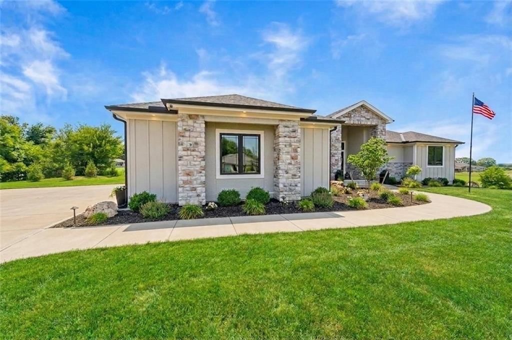 7555 NW Fawn Circle — photo 2