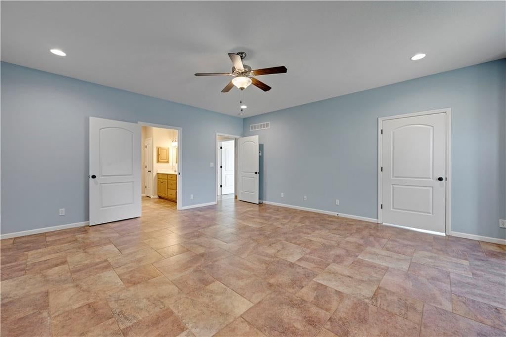 20660 Mission Road — photo 35