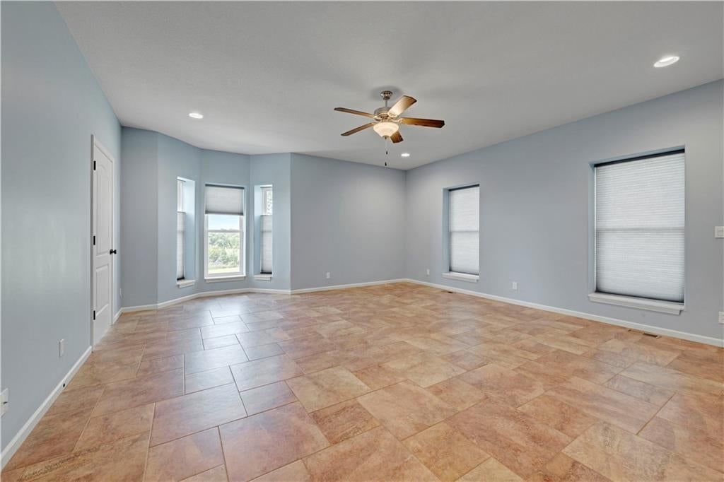 20660 Mission Road — photo 37