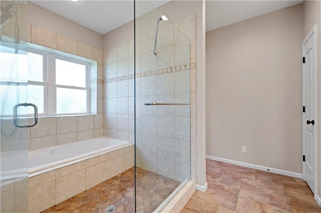 20660 Mission Road — photo 40