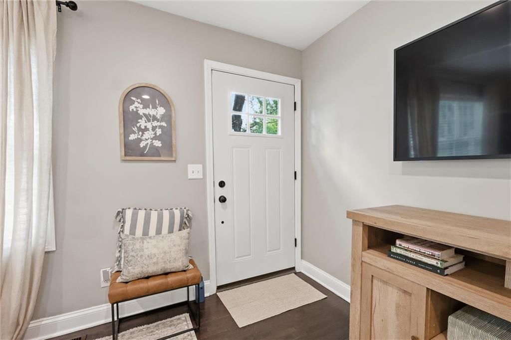 5536 Cedar Street — photo 5