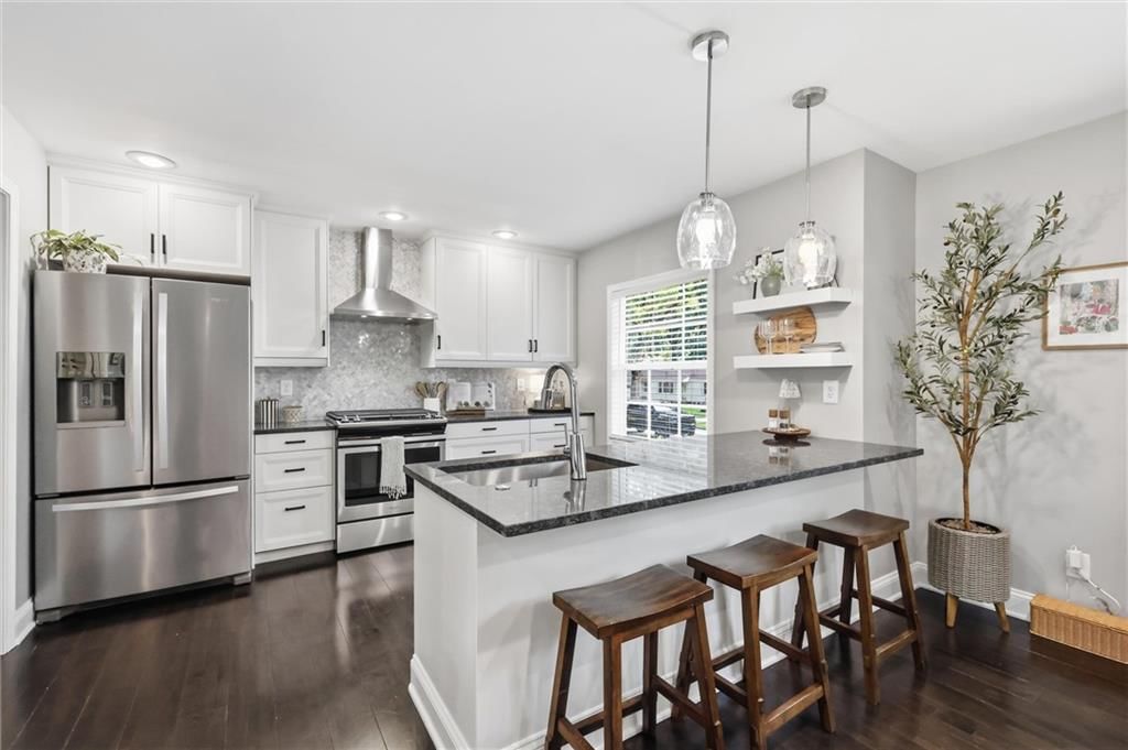 5536 Cedar Street — photo 10