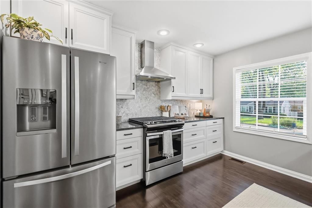 5536 Cedar Street — photo 11