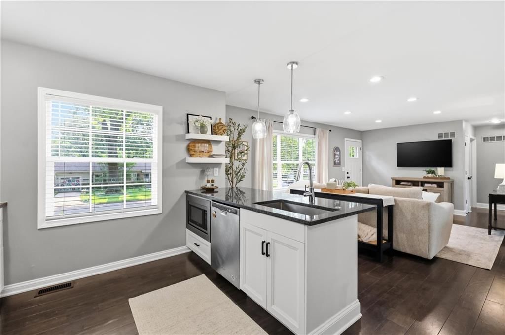 5536 Cedar Street — photo 13