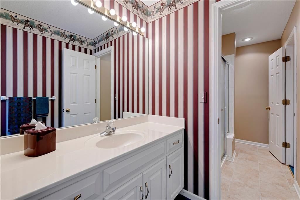 7620 Lichtenauer Street — photo 36
