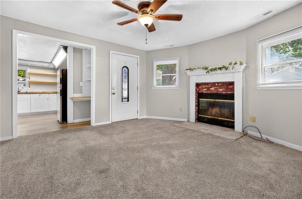 528 W Ashland Street — photo 11