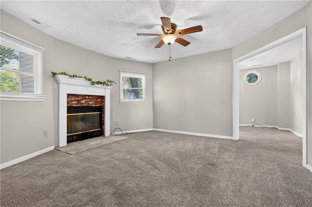 528 W Ashland Street — photo 12