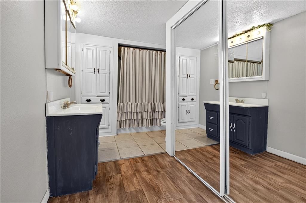 528 W Ashland Street — photo 27