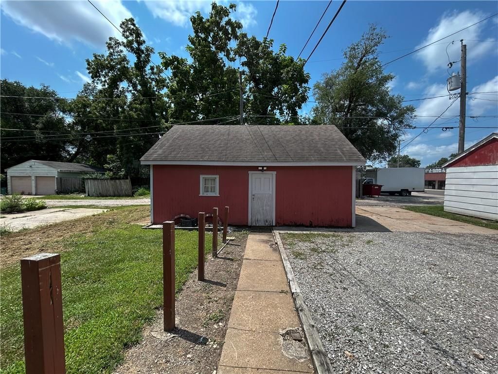 1604 S Moniteau Avenue — photo 7