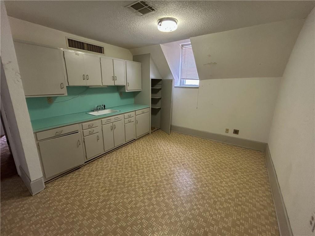 1604 S Moniteau Avenue — photo 37