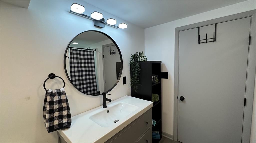 9934 England Drive — photo 15
