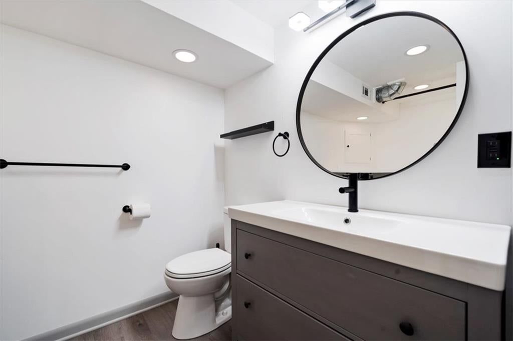 9934 England Drive — photo 28