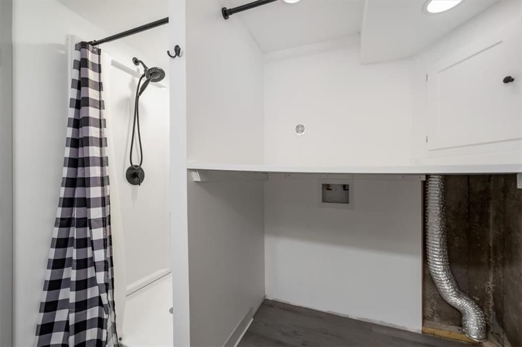 9934 England Drive — photo 31