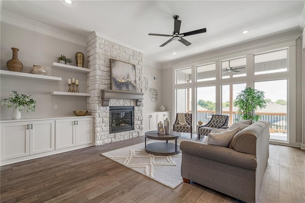 2372 W Wabash Street — photo 15