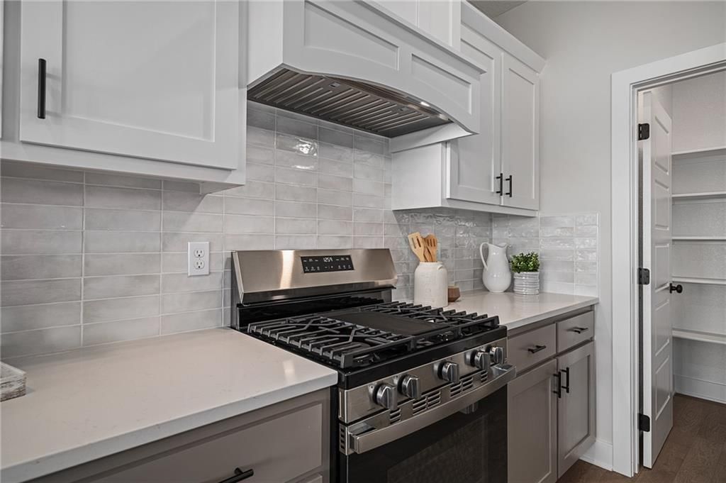 2372 W Wabash Street — photo 26